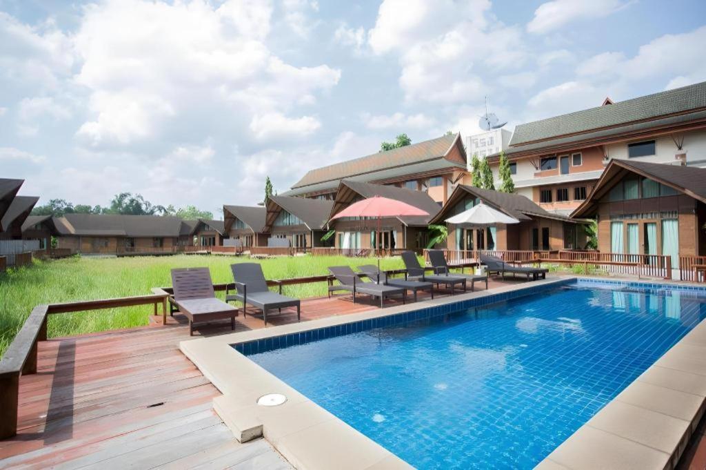 100 Islands Resort & Spa Surat Thani Exterior foto